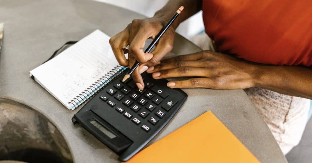 how to plan business finance